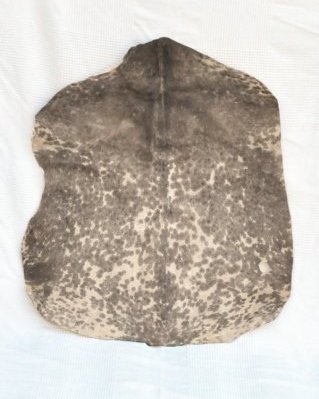 Peau de chèvre djembé Sahel blanche tachetée semi-épaisse