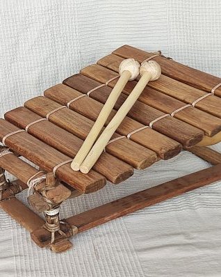 Petit balafon pentatonique bobo 8 lames