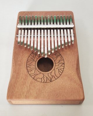 Piano à pouces (sanza instrument) – Éco-kalimba 17 lames Acajou