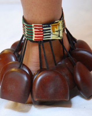 Hochet à pied Entada